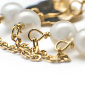 Bratara aur & perlute